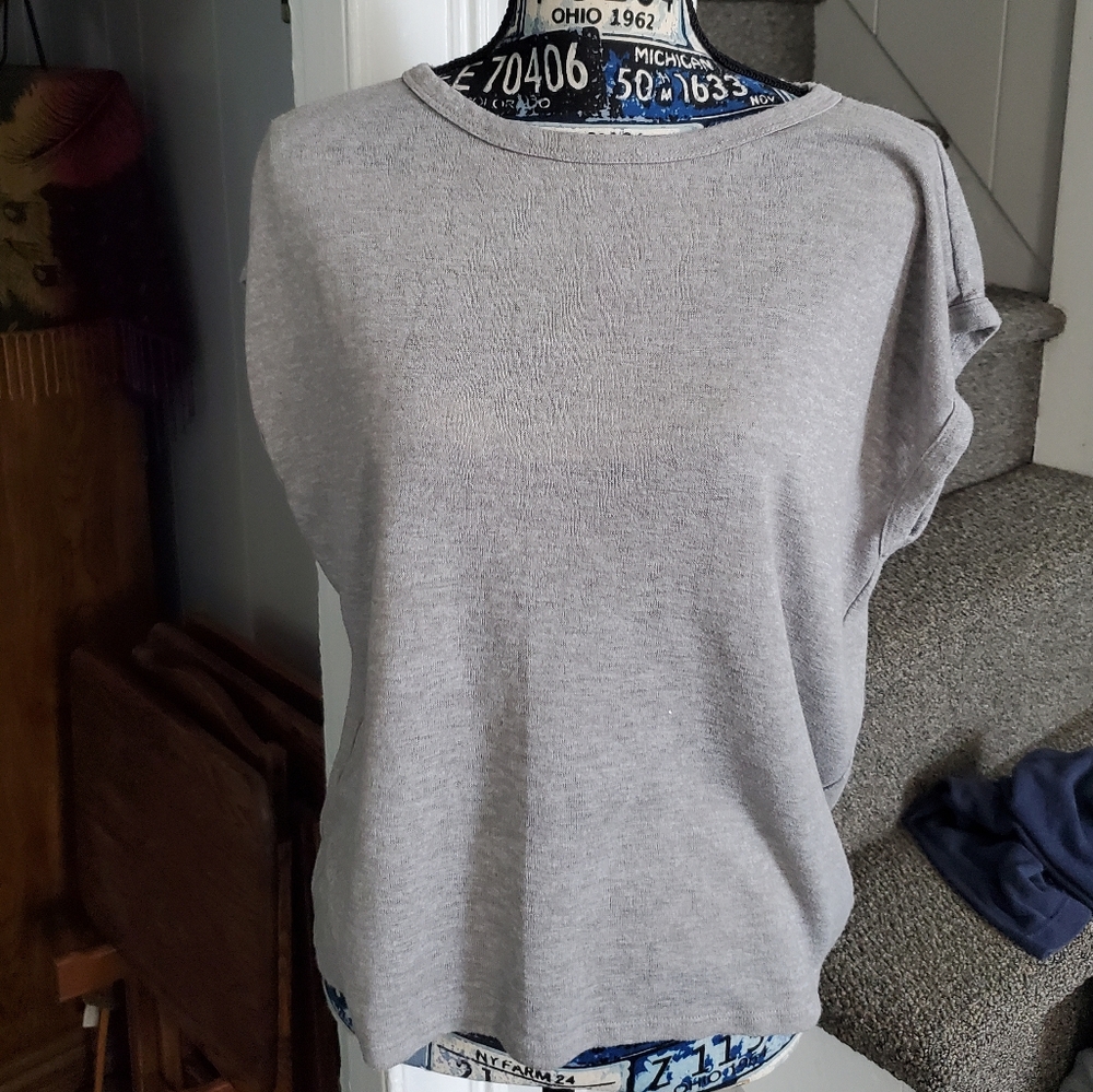 Forever 21~ Gray open back top!